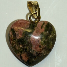 Epidote en coeur